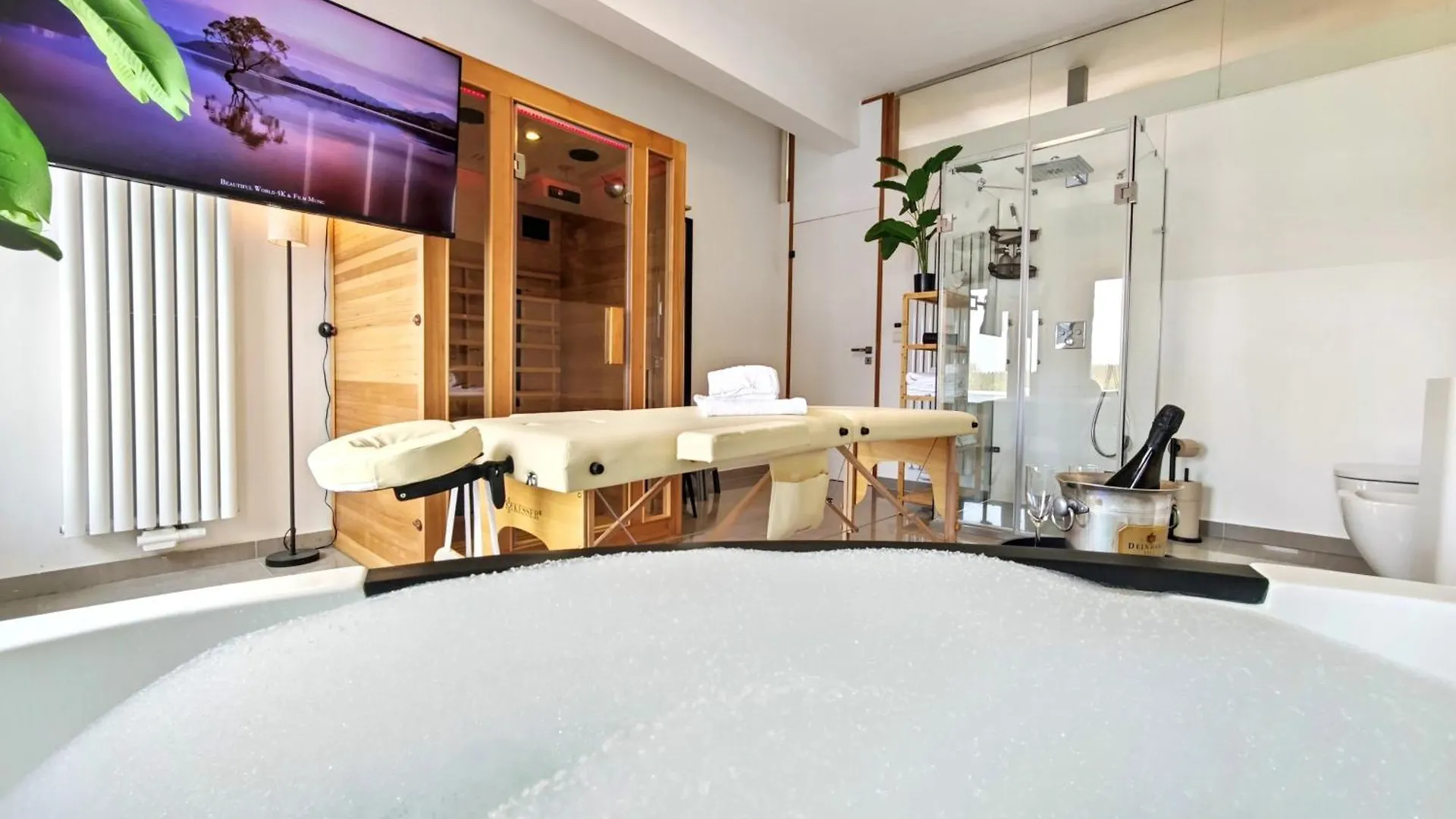 Loft Fuer Bis Zu 12, Whirlpool, Infrarotsauna, Arcade-Spiele, Tischfussball, Wii 뉘른베르크