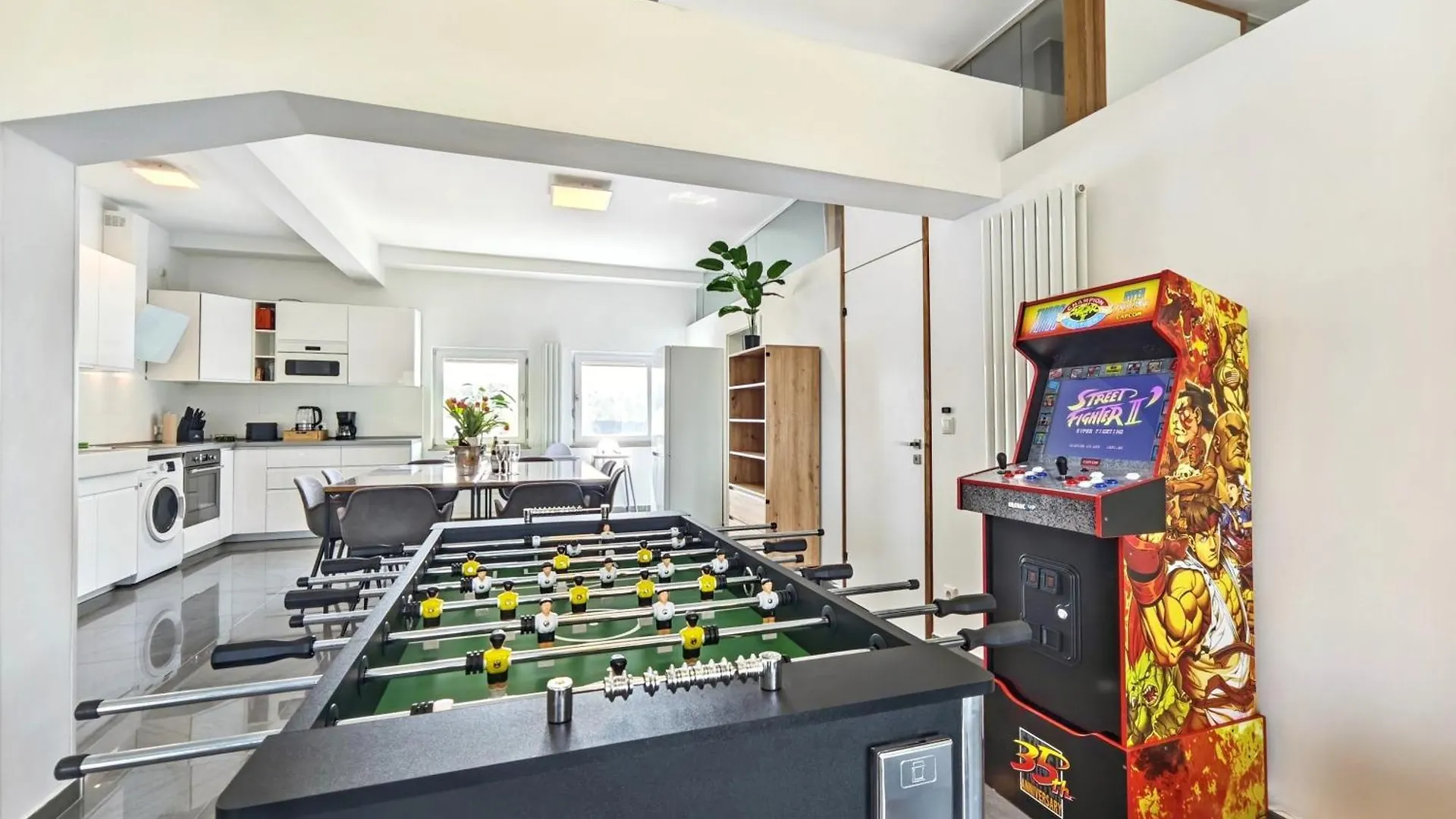 Apartment Loft Fuer Bis Zu 12, Whirlpool, Infrarotsauna, Arcade-Spiele, Tischfussball, Wii Nuremberg Germany