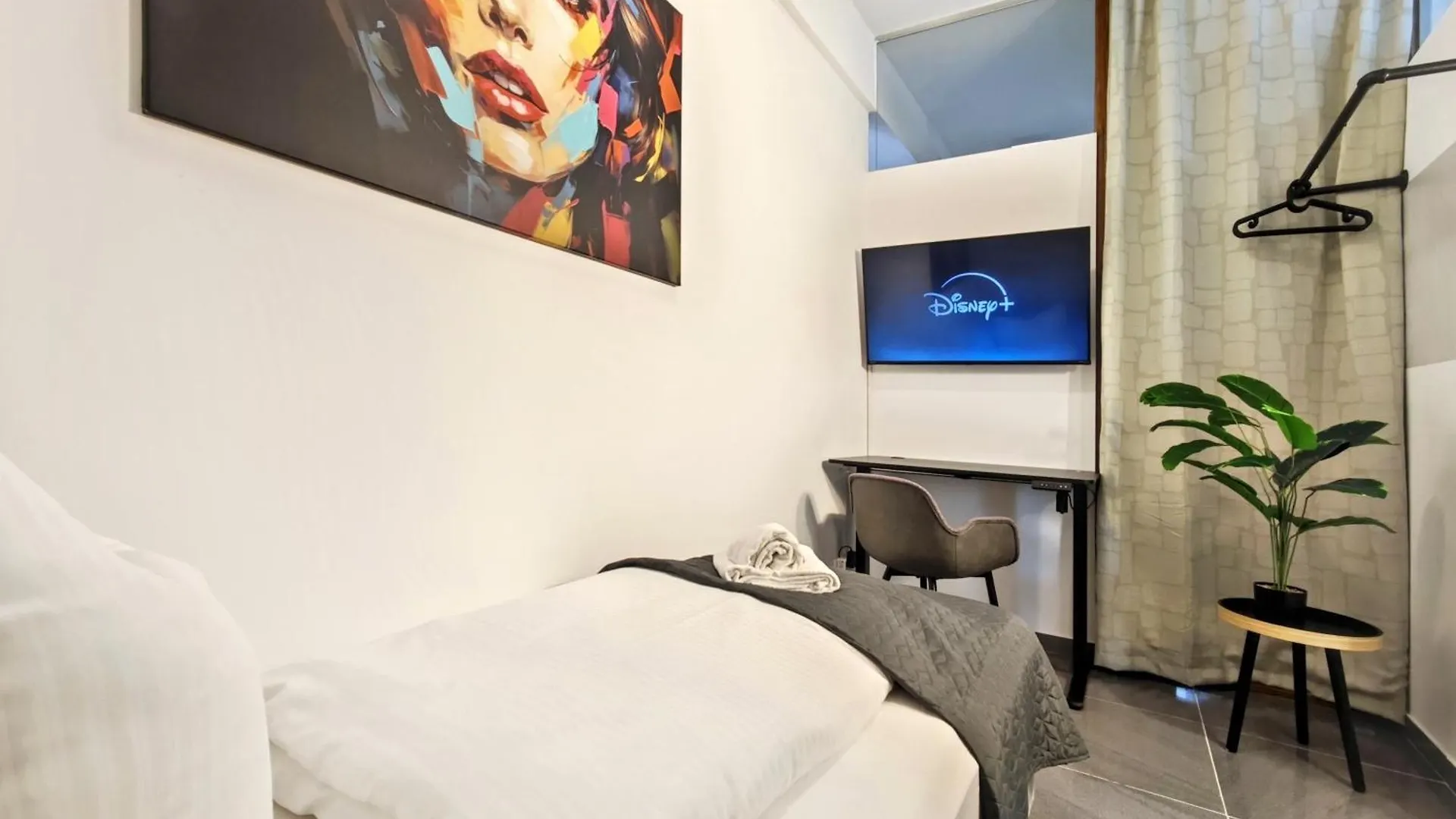 Apartment Loft Fuer Bis Zu 12, Whirlpool, Infrarotsauna, Arcade-Spiele, Tischfussball, Wii Nuremberg