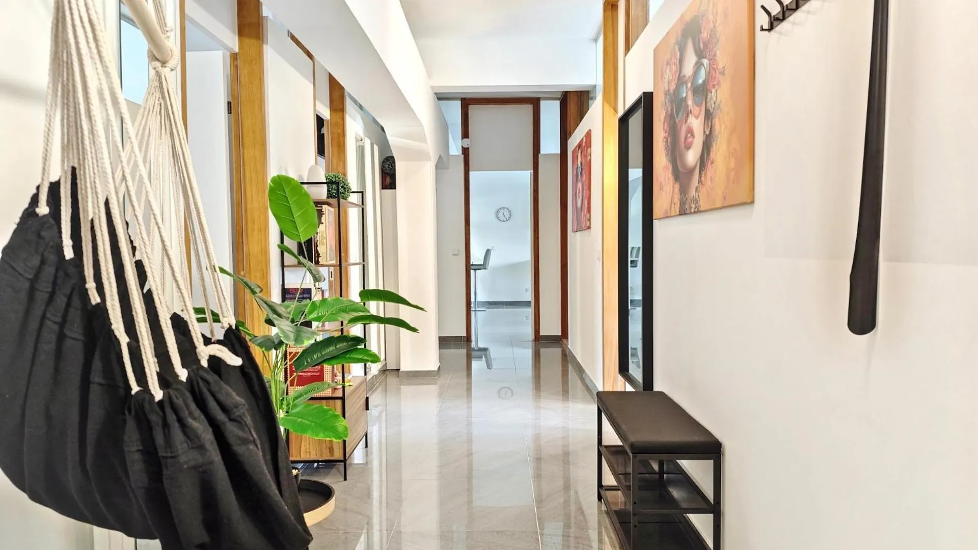 Loft Fuer Bis Zu 12, Whirlpool, Infrarotsauna, Arcade-Spiele, Tischfussball, Wii Nuremberg Apartment