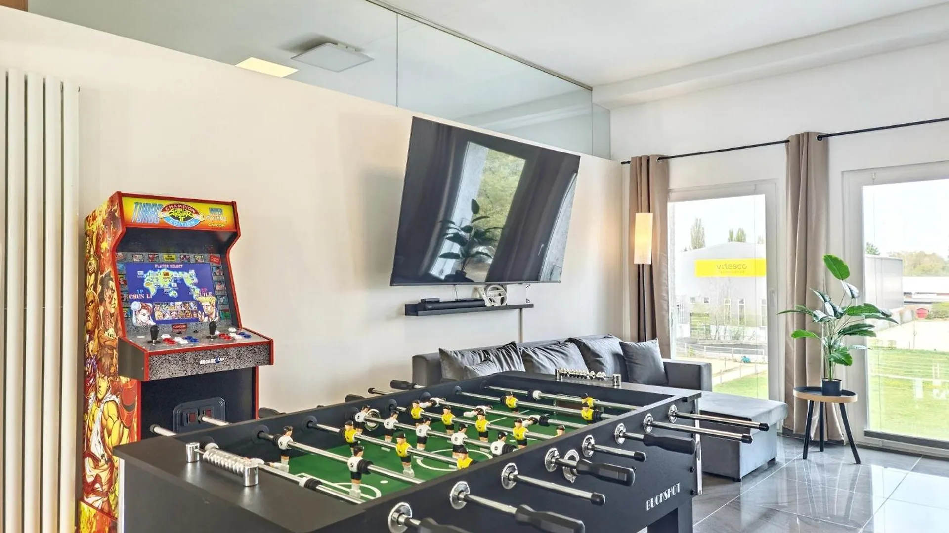Loft Fuer Bis Zu 12, Whirlpool, Infrarotsauna, Arcade-Spiele, Tischfussball, Wii Nuremberg 0*,