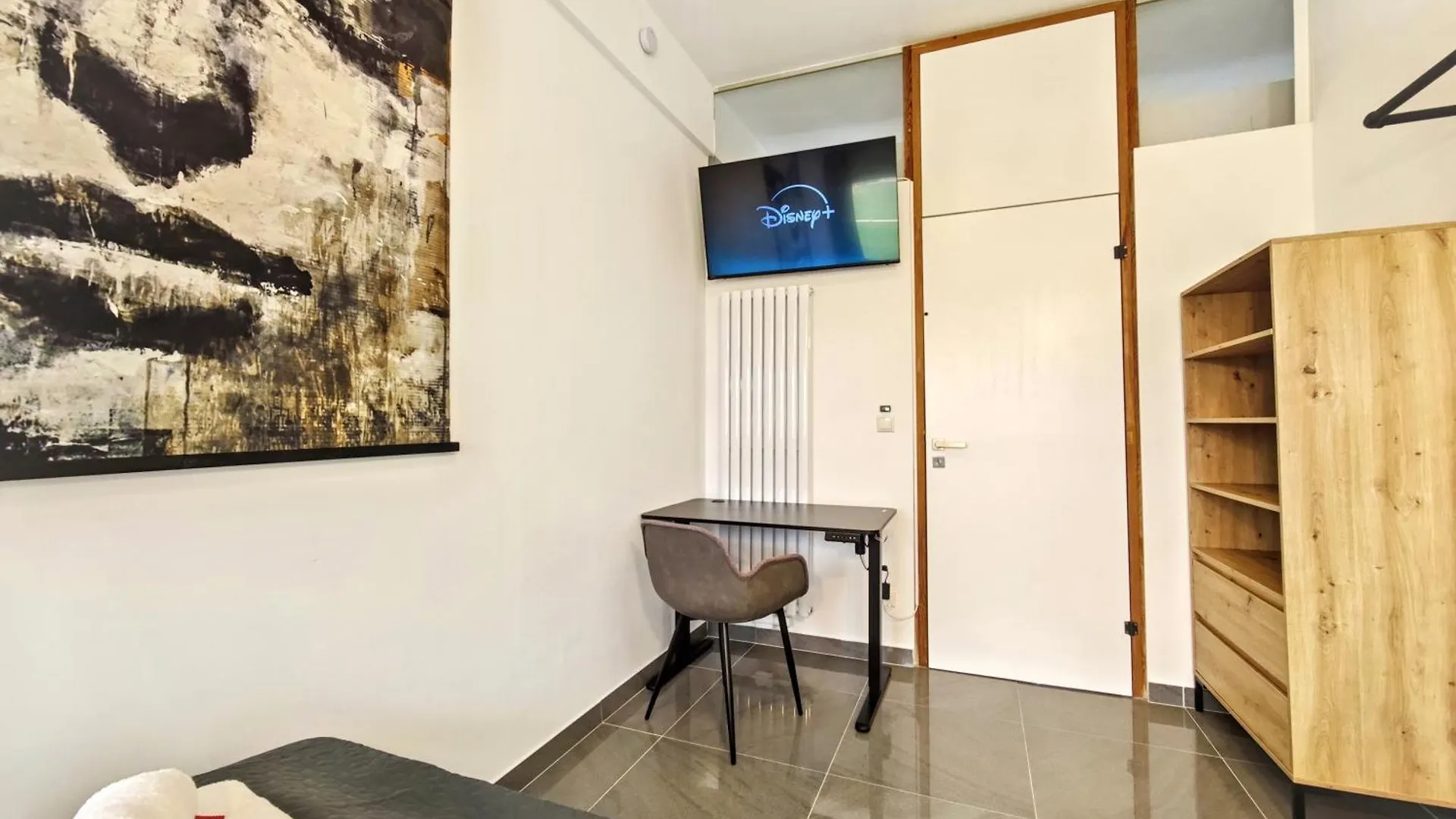 Loft Fuer Bis Zu 12, Whirlpool, Infrarotsauna, Arcade-Spiele, Tischfussball, Wii Nuremberg Germany