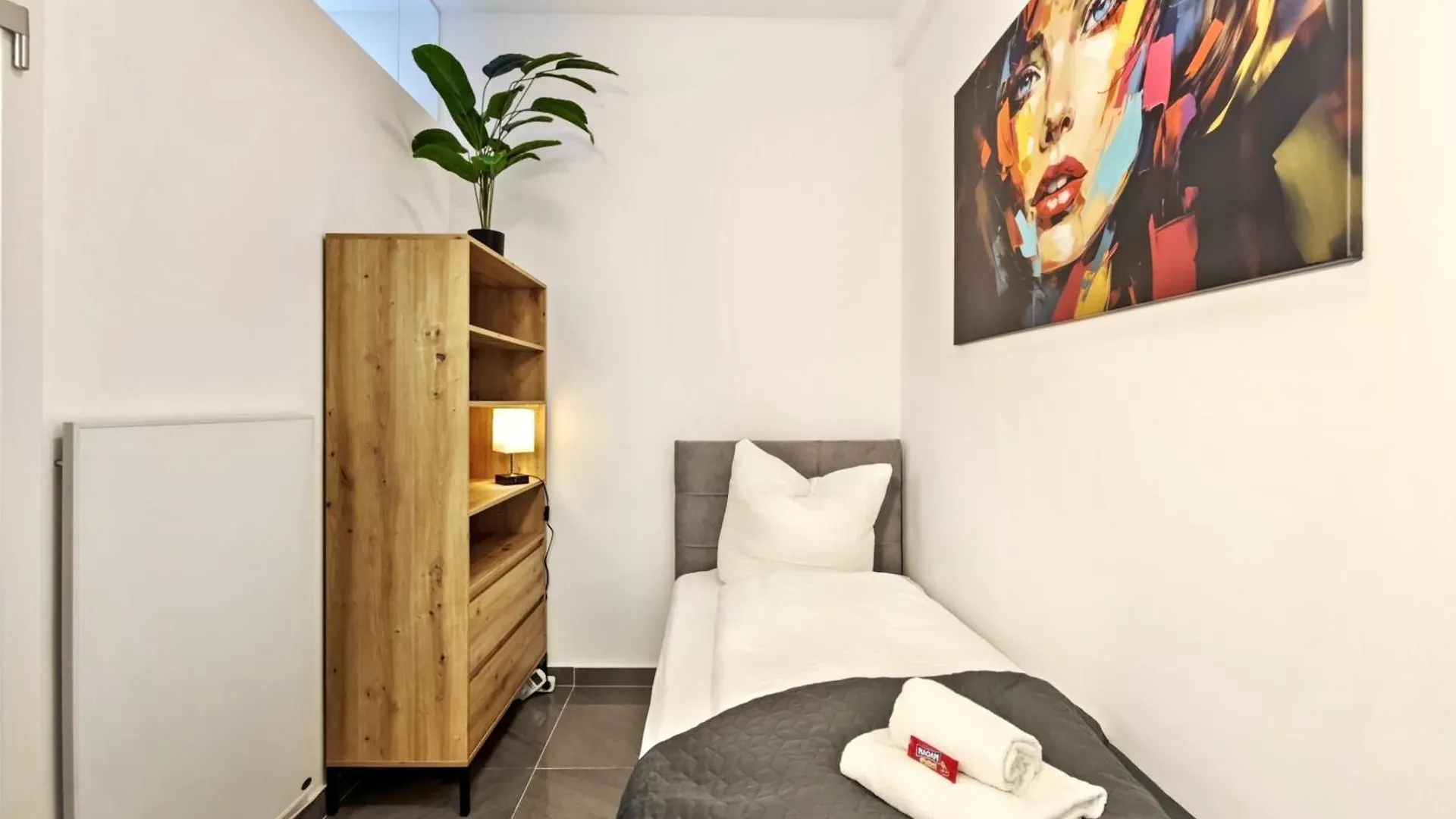 Loft Fuer Bis Zu 12, Whirlpool, Infrarotsauna, Arcade-Spiele, Tischfussball, Wii Nuremberg
