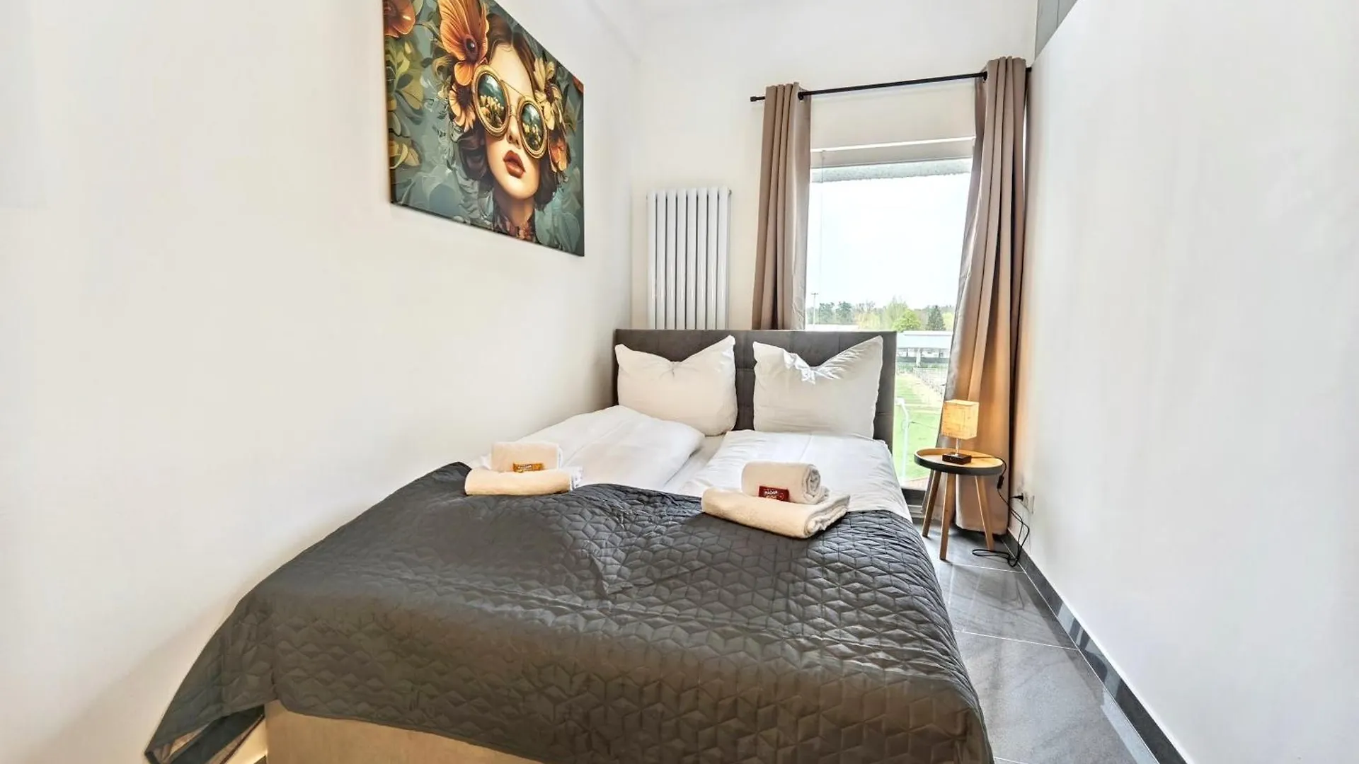 Loft Fuer Bis Zu 12, Whirlpool, Infrarotsauna, Arcade-Spiele, Tischfussball, Wii Nuremberg